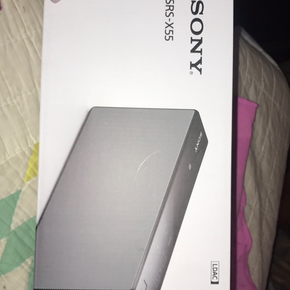 Sony SRS-X55 portable speaker